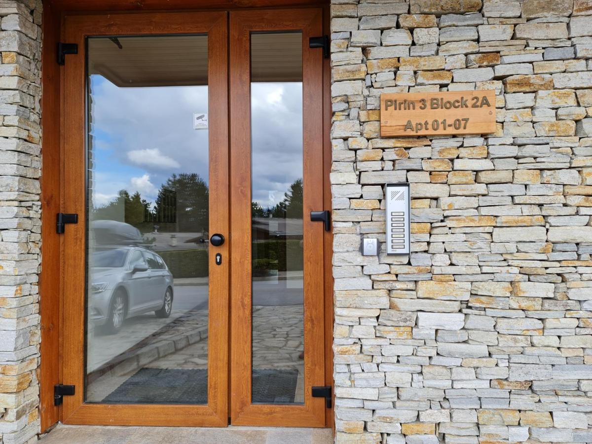 Pirin Golf Apartment Home With Private Garden บันสโก ภายนอก รูปภาพ
