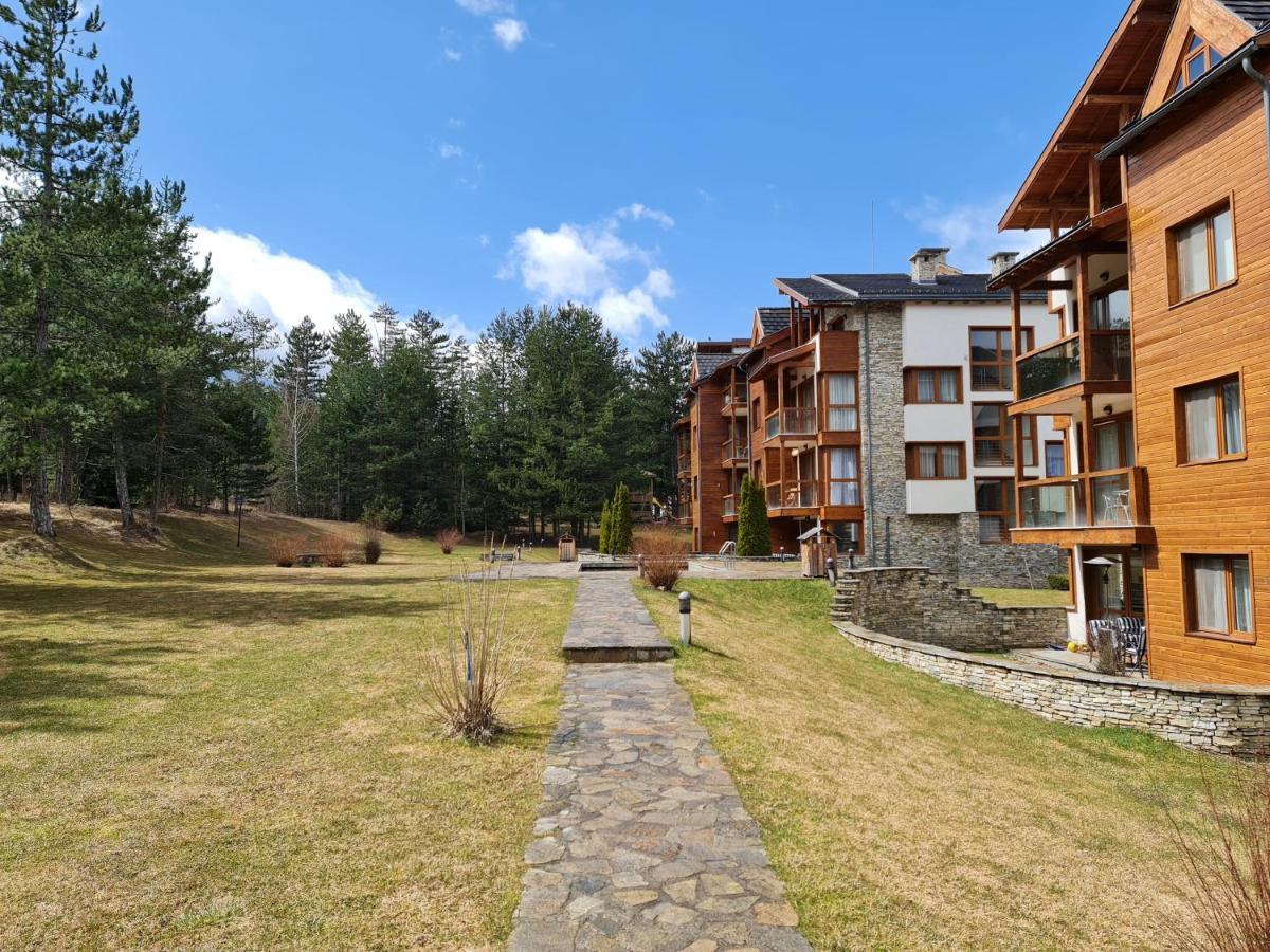 Pirin Golf Apartment Home With Private Garden บันสโก ภายนอก รูปภาพ